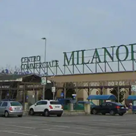 La Casa Blu- Forum Di Assago, Ospedale Humanitas, Milanofiori, Ieo Rozzano